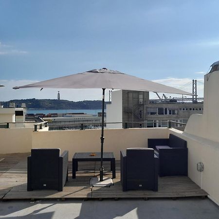 Apartamento Sobre O Rio Lisboa Kültér fotó