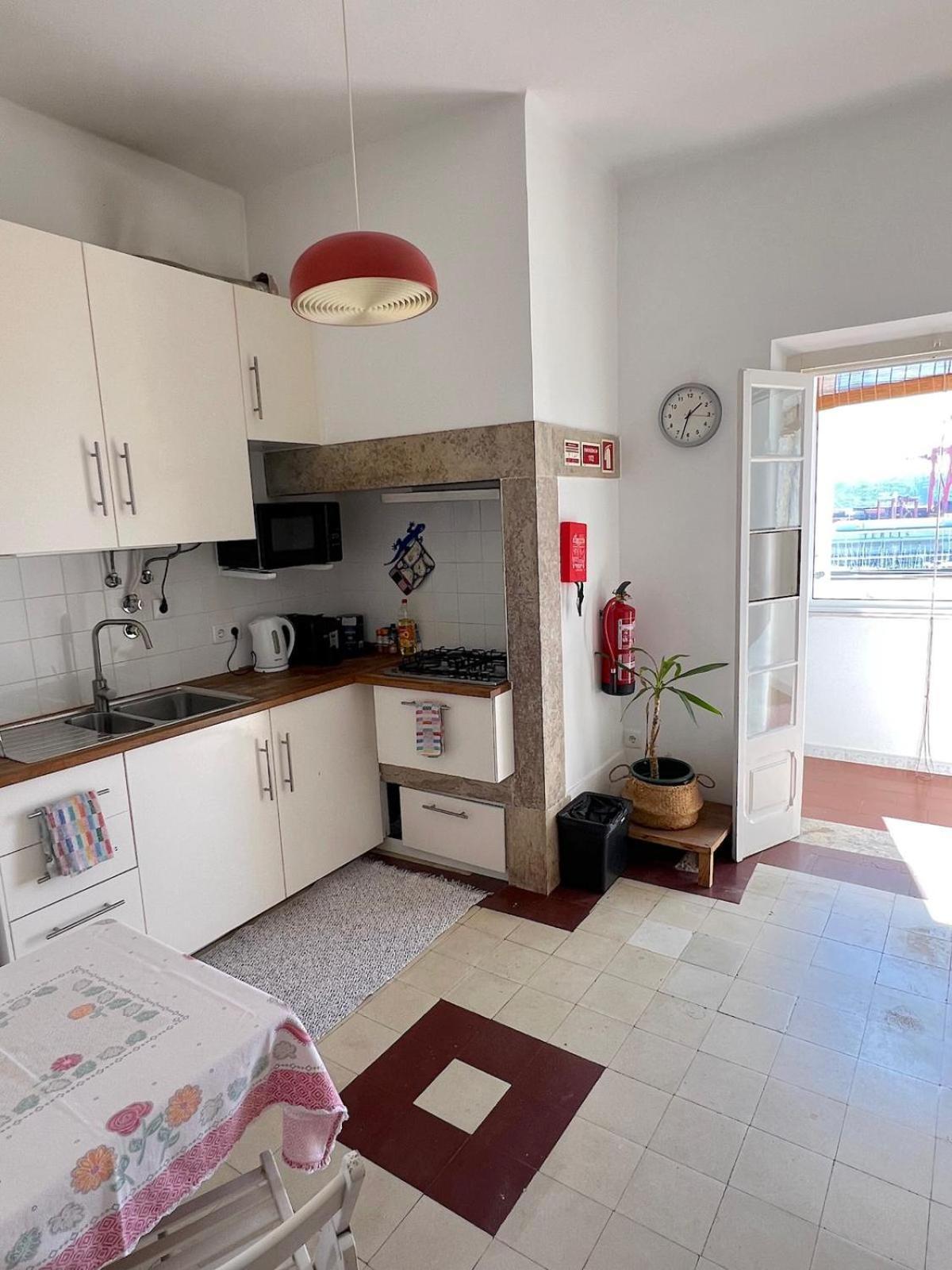 Apartamento Sobre O Rio Lisboa Kültér fotó
