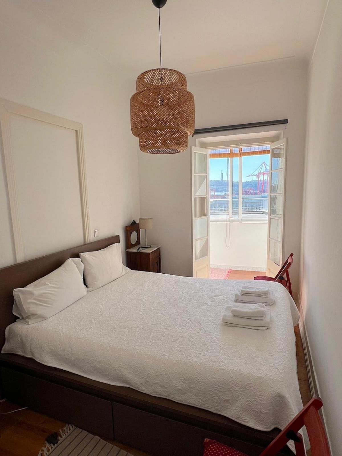 Apartamento Sobre O Rio Lisboa Kültér fotó